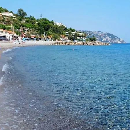 La Gaviota - Bilocale Sul Mare In Arziglia 아파트 보르디게라